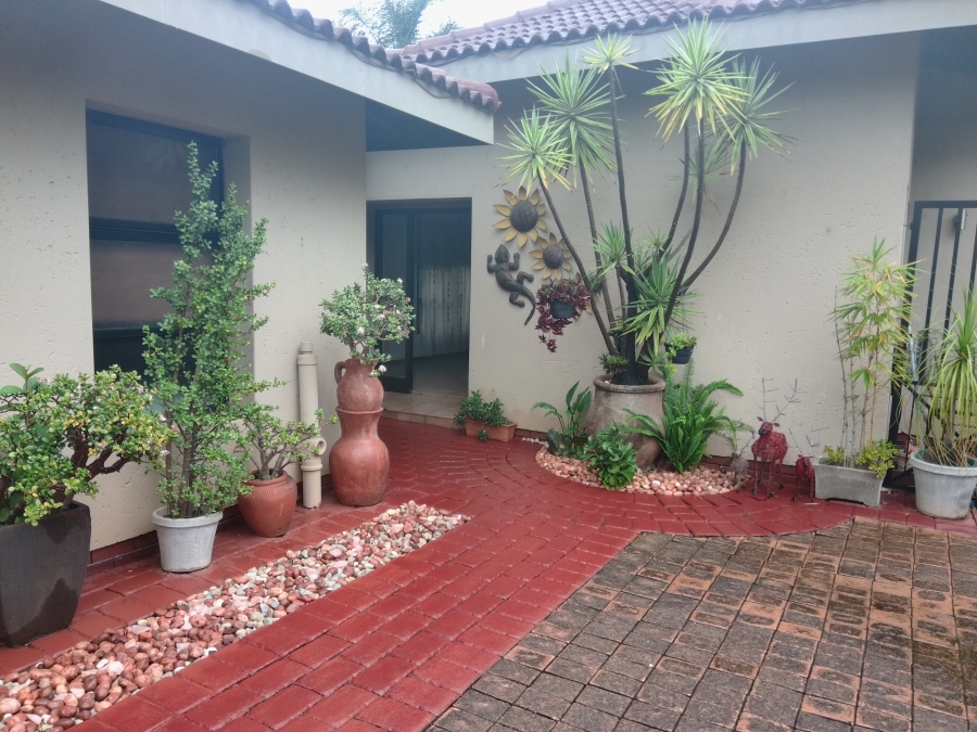 3 Bedroom Property for Sale in Pecanwood Estate North West